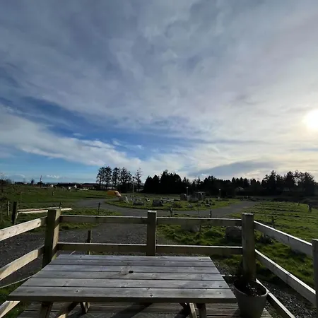 The Getaway - The Peregrine - Luxury Pet Friendly Glamping * Dungarvan (Waterford)