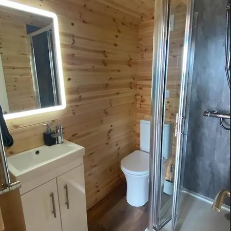 The Getaway - The Peregrine - Luxury Pet Friendly Glamping - Adults Only Сasa de vacaciones