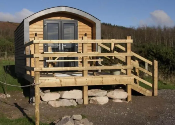 Сasa de vacaciones The Getaway - The Peregrine - Luxury Pet Friendly Glamping - Adults Only *